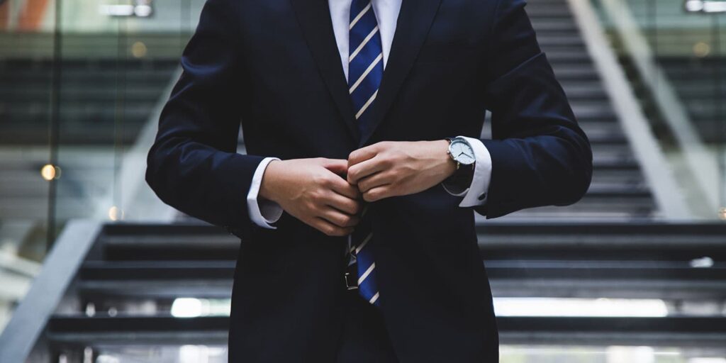What is a business advisor?
